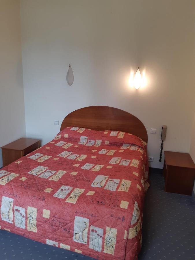 Hotel Les Forges Noyal-sur-Vilaine 외부 사진